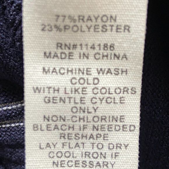 89th & MADISON Blue & White Lines Scoop Neck‎ - Picture 7 of 9